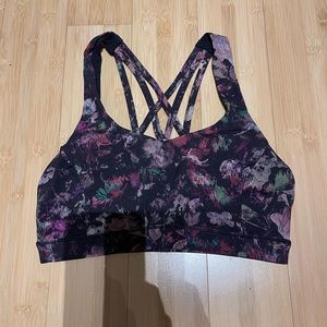 Lululemon sports bra